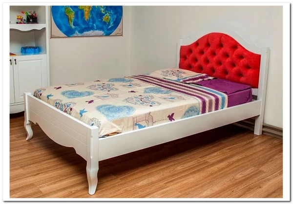 Кровать Авиньон с каретной стяжкой (90х200) из массива бука заказать по цене 57 579 руб. в Саратове